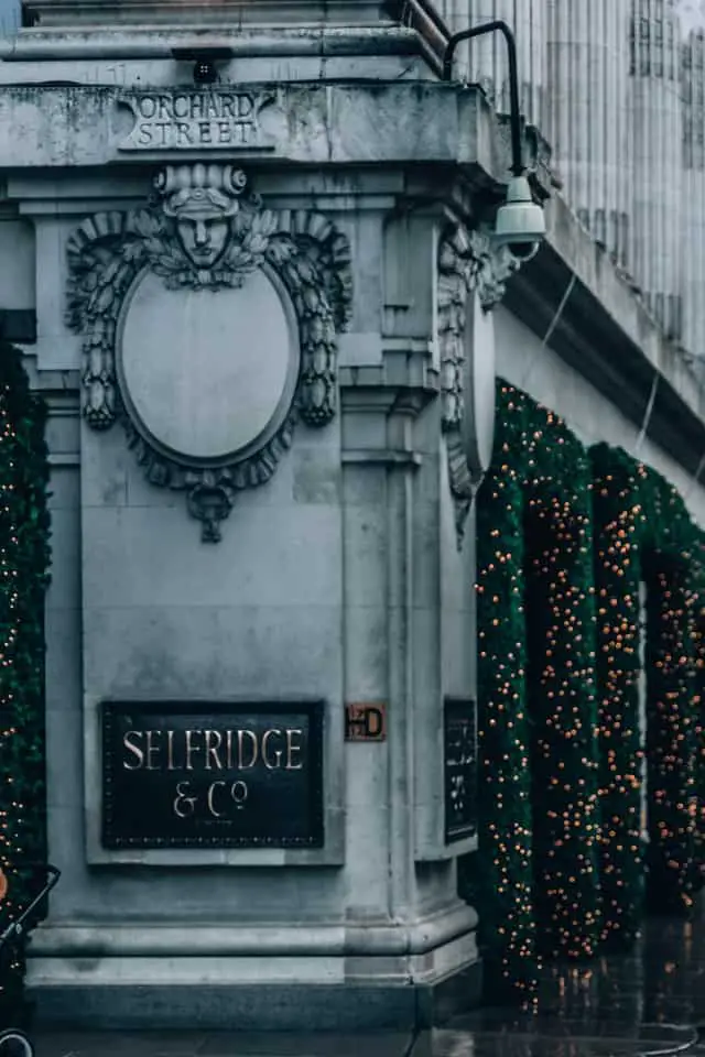 Harrods vs Selfridges - All You Need To Know